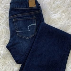 AMERICAN EAGLE FLARE ARTIST JEANS